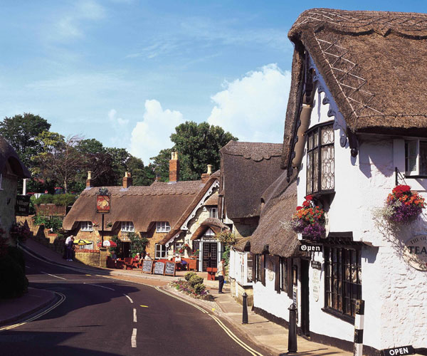 Coach holidays to Shanklin